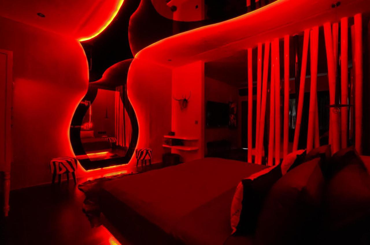 Hotel Pinkcoco Uluwatu - Constant Surprises & For Cool Adults Only Exteriér fotografie