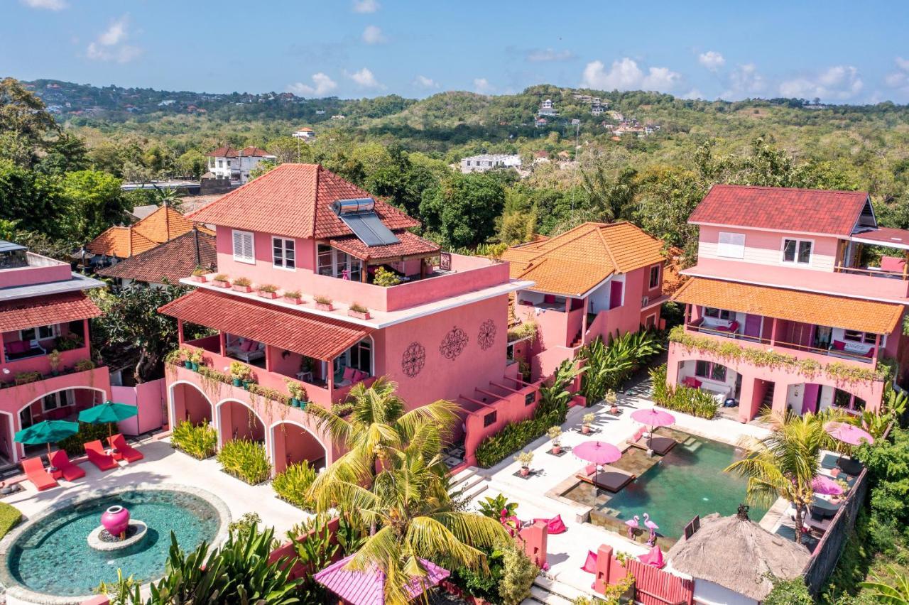 Hotel Pinkcoco Uluwatu - Constant Surprises & For Cool Adults Only Exteriér fotografie