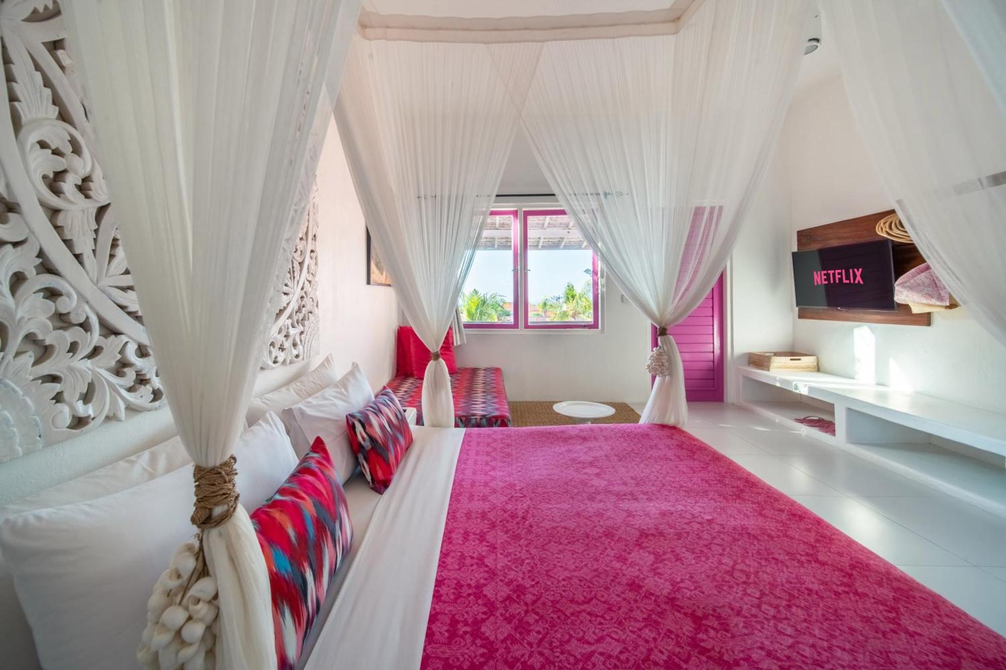 Hotel Pinkcoco Uluwatu - Constant Surprises & For Cool Adults Only Exteriér fotografie
